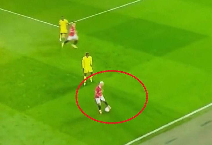 Antony, jugada por la que recibe críticas en Inglaterra - Manchester United vs Sheriff