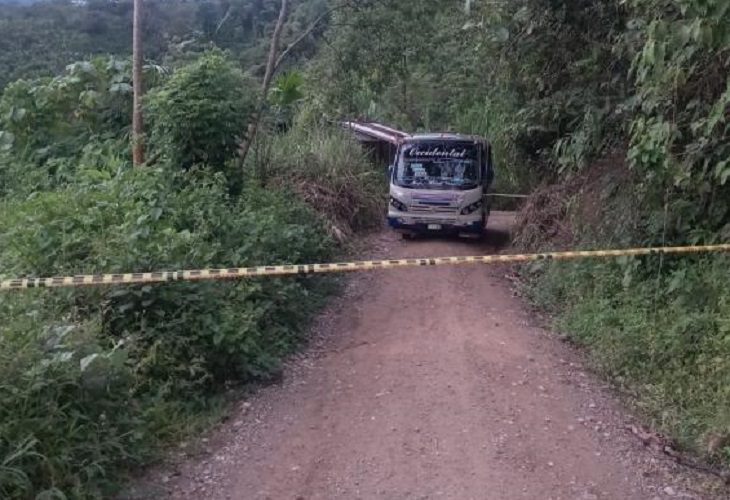 Asesinan a 3 pasajeros de un bus que iba por La Celia con destino a Pereira