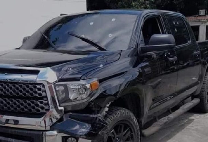 Matan a 2 personas en una camioneta afuera de centro comercial de Palmira