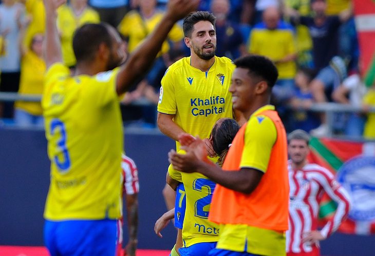 Cádiz logra su primera victoria en LaLiga frente al Atlético de Madrid