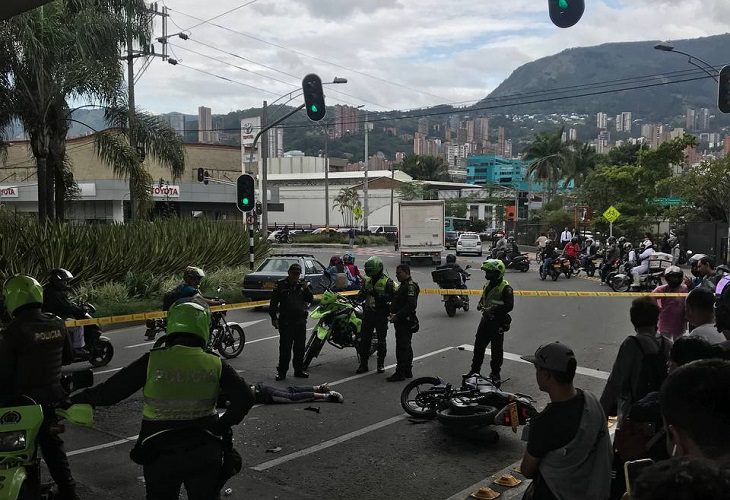 nombre de Fletero asesinado en glorieta de Guayabal quiso robar al conductor de un Mercedes en Medellin
