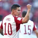 James, con golazo de cabeza, pone a ganar al Olympiacos