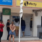 Ladrones arrendaron apartamento y le hicieron un hueco para robar en un Efecty