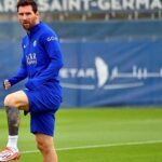 Molestias en la pantorrilla sacan a Messi del próximo partido del PSG