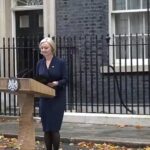 Liz Truss dimite como primera ministra británica