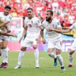 2-0 - Dos goles en la prolongación dan el triunfo a la Irán de Queiroz