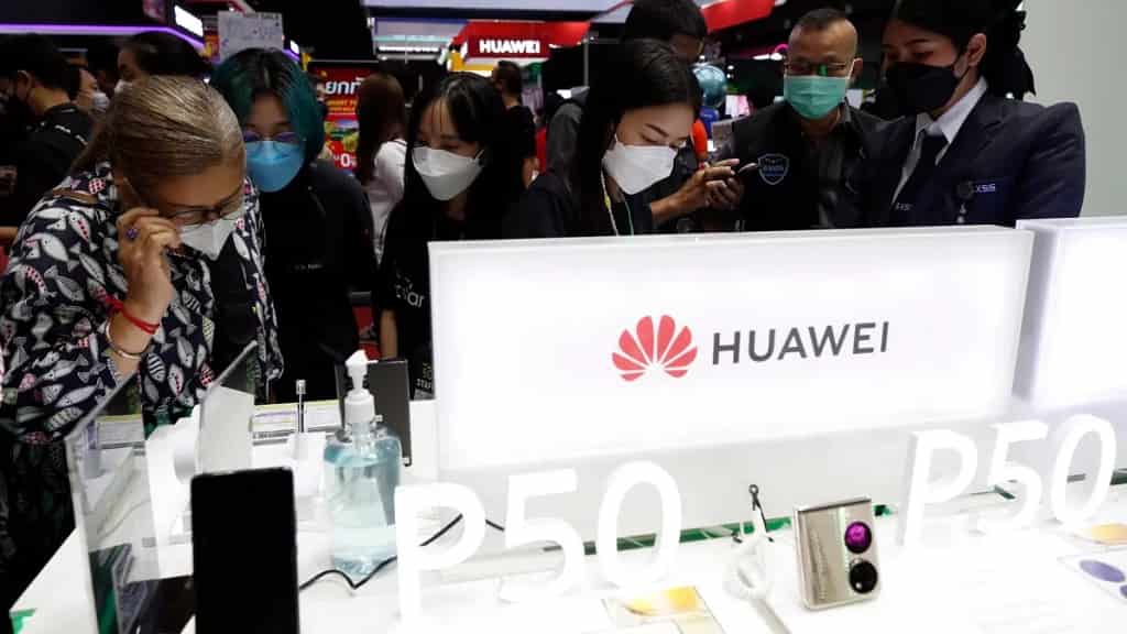 EE.UU. veta la venta e importación en el país de productos chinos de Huawei y ZTE