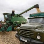 El 25 % de los agricultores ucranianos han reducido o detenido su actividad