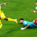 Enner Valencia imparte una lección de fútbol a Catar