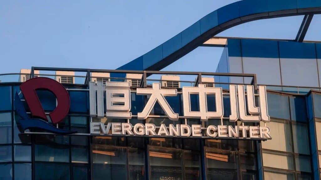 Evergrande devuelve gratis terrenos por los que pagó 763 millones de euros