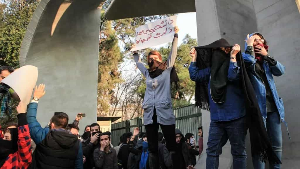 Las protestas antigubernamentales entran en su novena semana en Irán