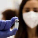 Perú empieza a vacunar contra la viruela del mono a personas con VIH