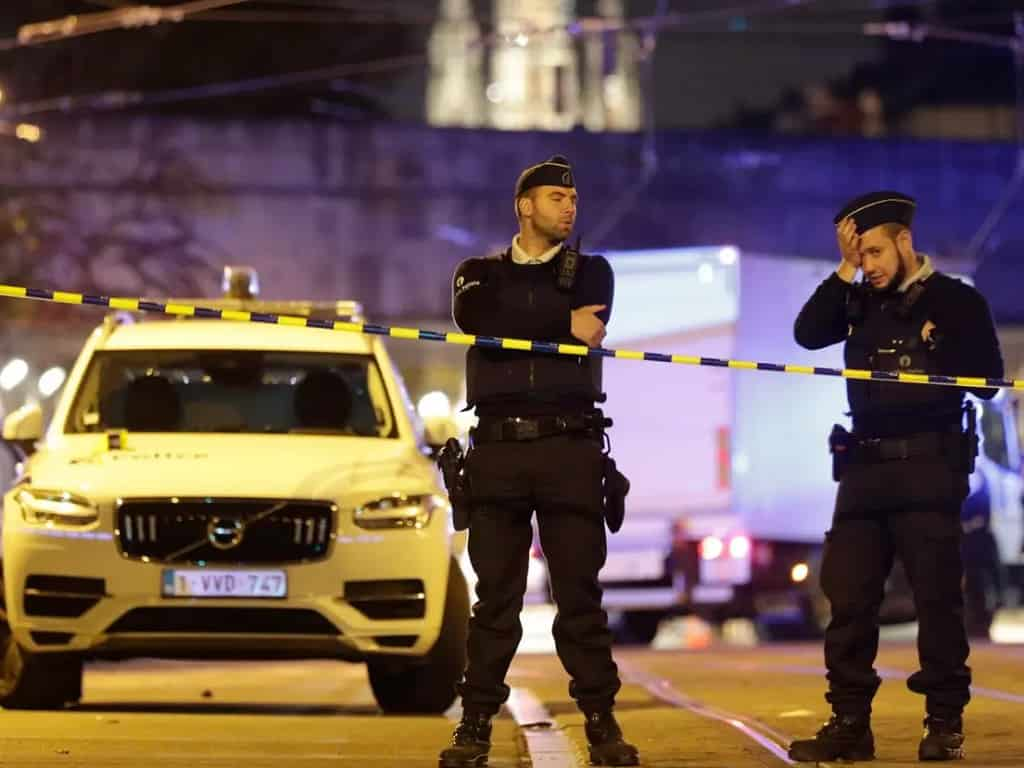 Un policía muerto y otro herido en un ataque con arma blanca en Bruselas