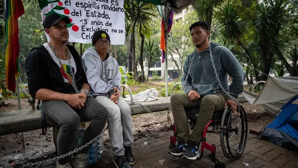 Una semana encadenados, la obstinada lucha de activistas LGBTI en Venezuela