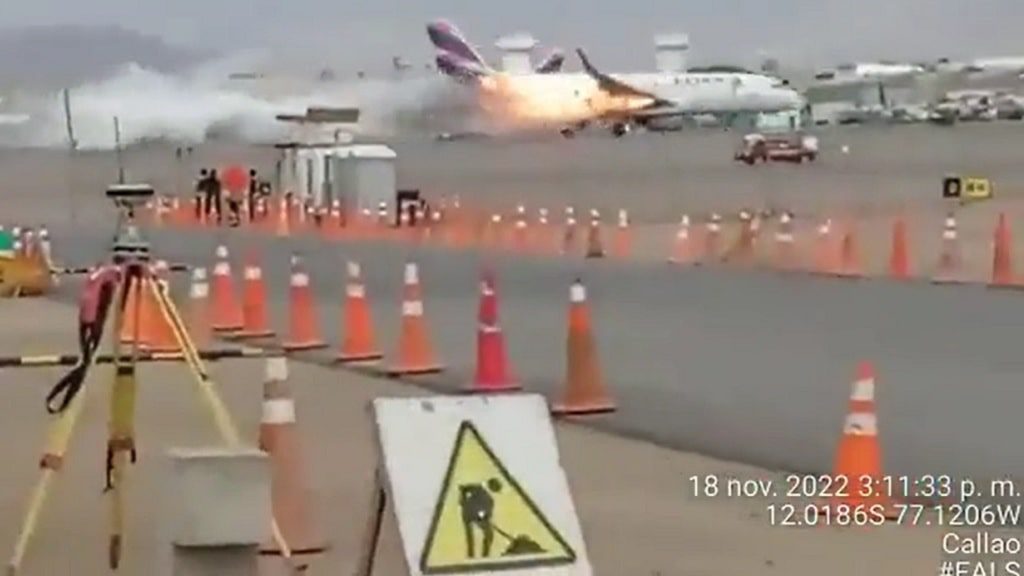 Bomberos muertos en accidente avión de latam en Lima