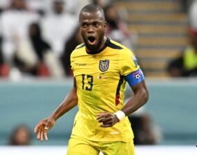 Ecuador provoca la primera derrota de un anfitrión en la Copa del Mundo