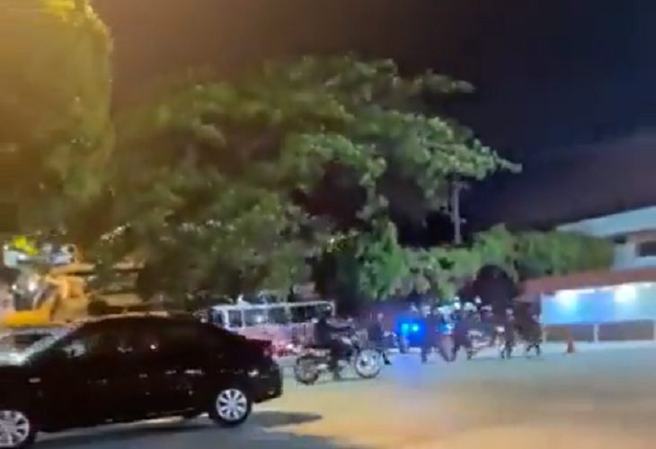 Universidad Católica de Guayaquil niega carro bomba en sus instalaciones