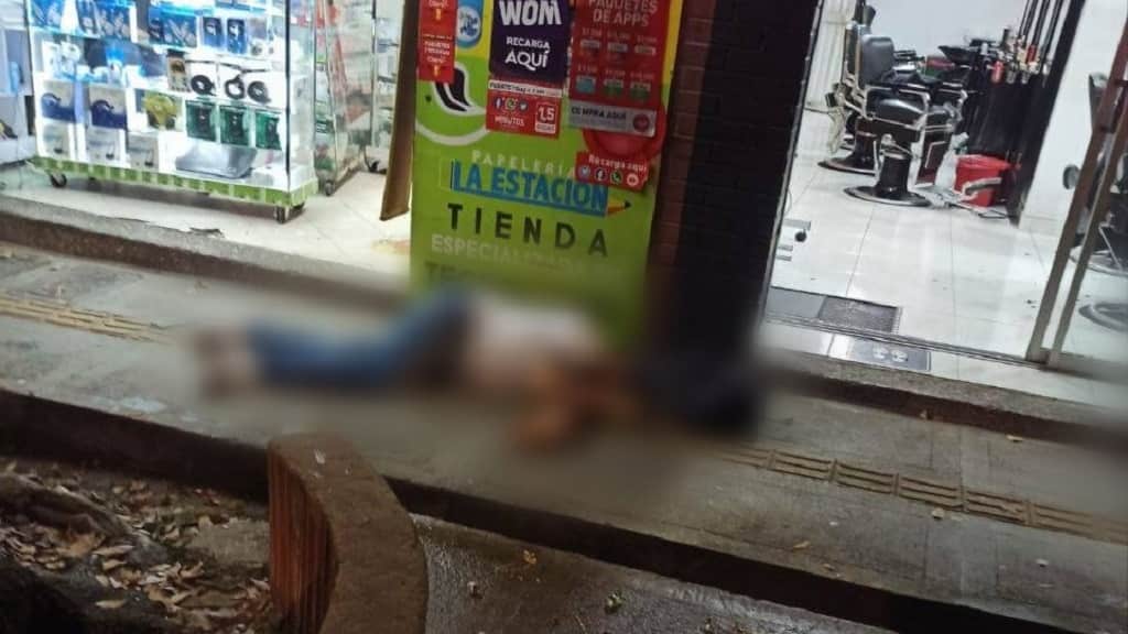 homicidio, estación del metro de Santa Lucía- Medellín