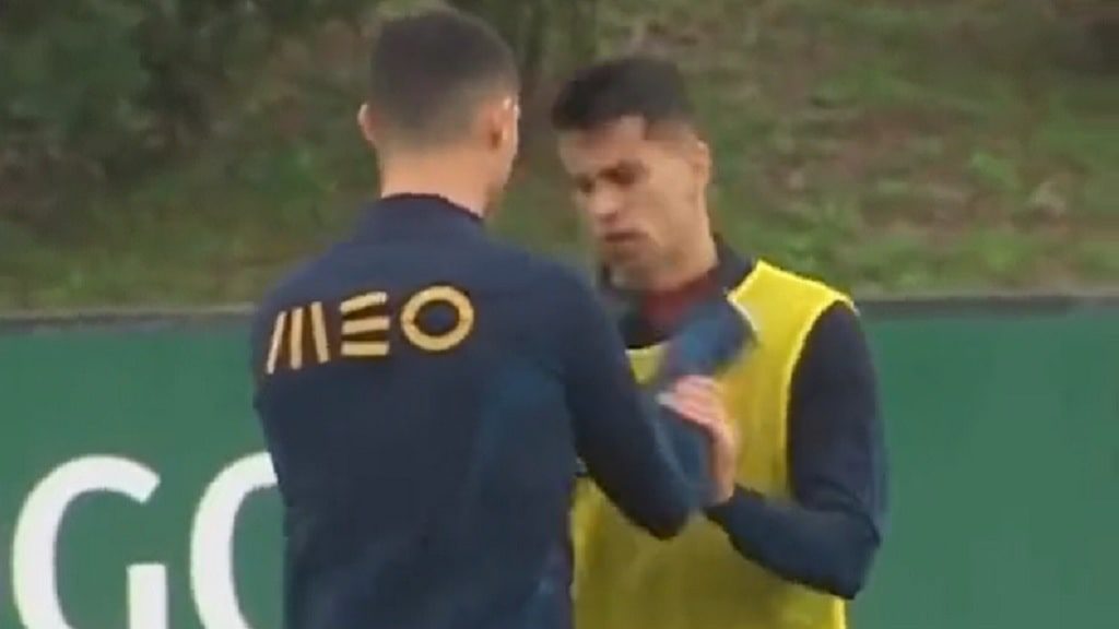 Joao Cancelo rechaza a Cristiano Ronaldo