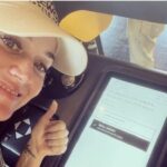 Katy Perry sorprende votando por RICK Caruso a la alcaldía de Los Angeles