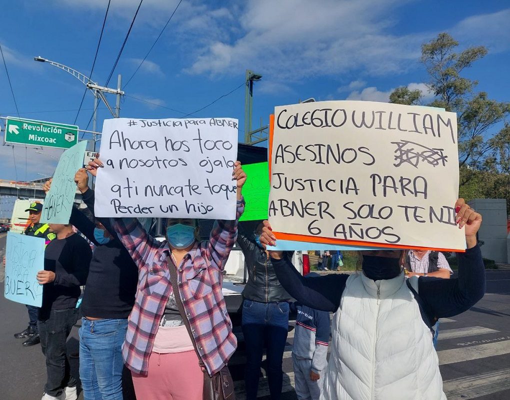 Por muerte de Abner en una alberca, el Colegio Williams suspende clases