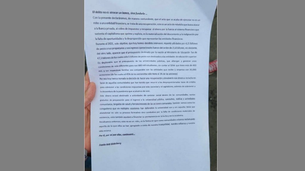 Panfleto en universidad nacional de Medellín: ataque a cajero 