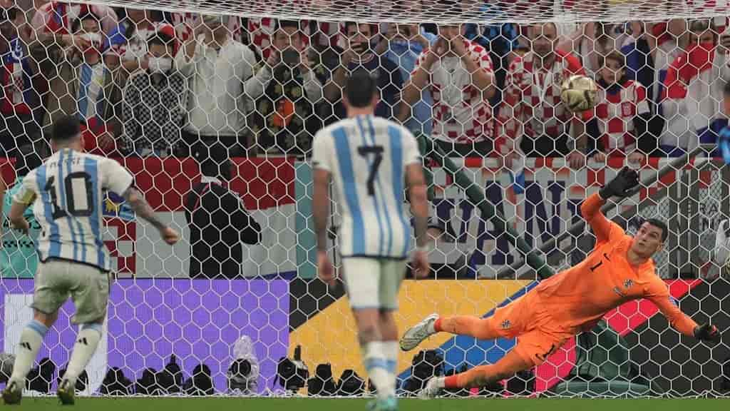 3-0. Argentina devora a Croacia, Messi irrumpe en la final
