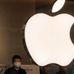 Apple retrasa el lanzamiento de su vehículo eléctrico a 2026, según medios