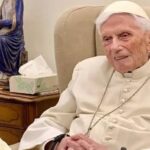 El Vaticano actualiza información sobre estado del ex papa Benedicto XVI