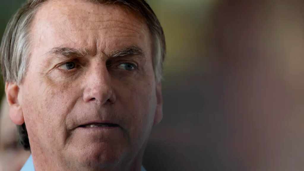 Bolsonaro rechaza de forma tibia el intento de golpe de Estado de sus seguidores