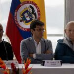 Colombia y el ELN invitan a campesinos a las negociaciones de paz en Caracas