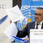 El director OMS espera que en 2023 acaben las emergencias globales por covid y mpox