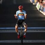 Evenepoel abrirá academia para que los jóvenes hagan bici en vez del fútbol
