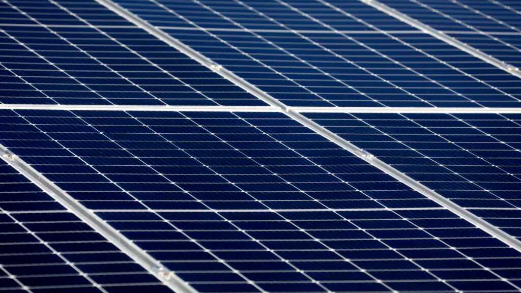 Energía solar amenaza eólica como segunda mayor generadora eléctrica de Brasil