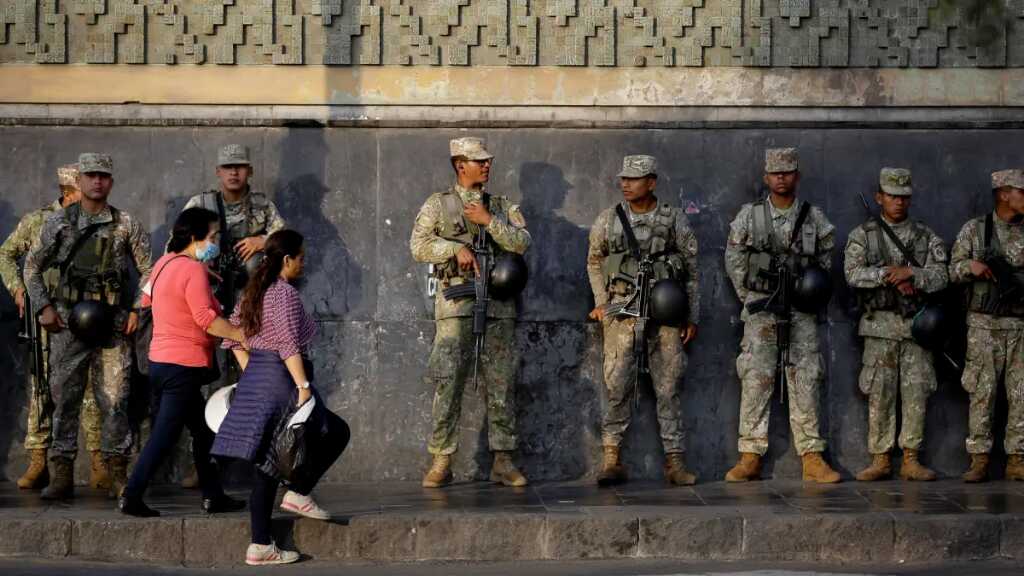 Fuerzas Armadas liberan planta de gas tomada por protestantes en sur de Perú