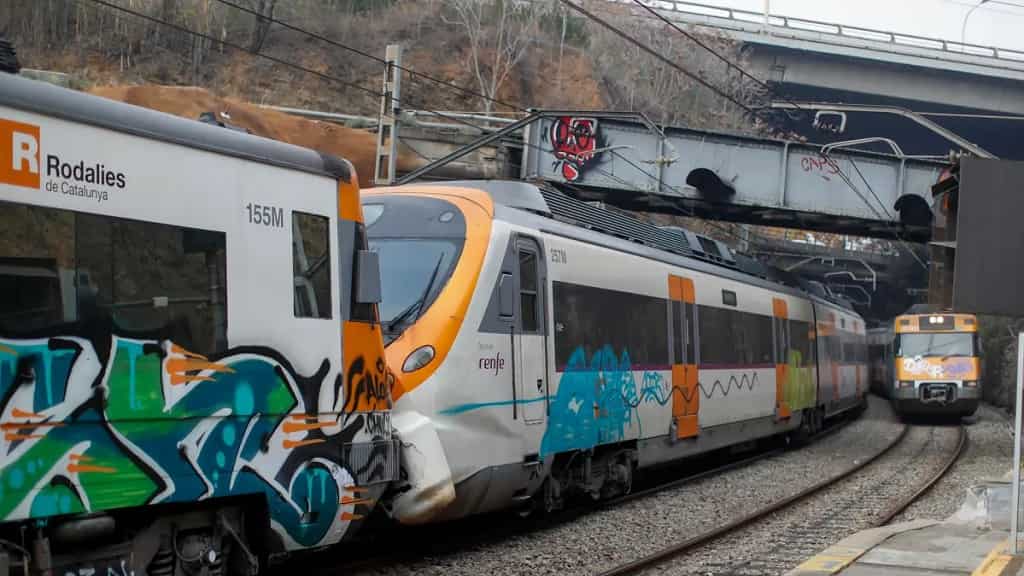 Heridas 155 personas por la colisión de dos trenes en España