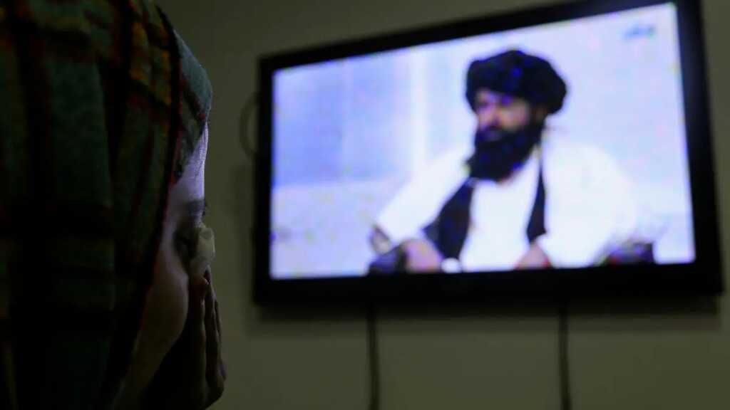 Las afganas pierden una fuente importante de ingresos tras ser vetadas para trabajar en las ONG