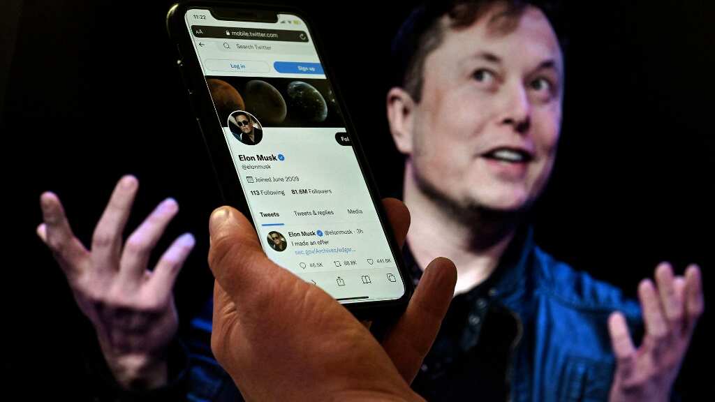 Los discursos de odio se disparan en Twitter con Elon Musk, según expertos