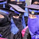Los talibanes ordenan el veto de las mujeres en las universidades de Afganistán