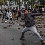Muere una persona en unas protestas en el sur de Perú que reclaman el adelanto de elecciones
