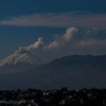 “Muy leve” caída de ceniza de volcán Cotopaxi en población cercana a Quito