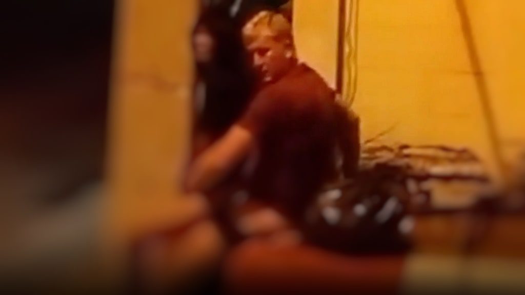 Pareja captada teniendo sexo callejero en Pattaya, Tailandia 
