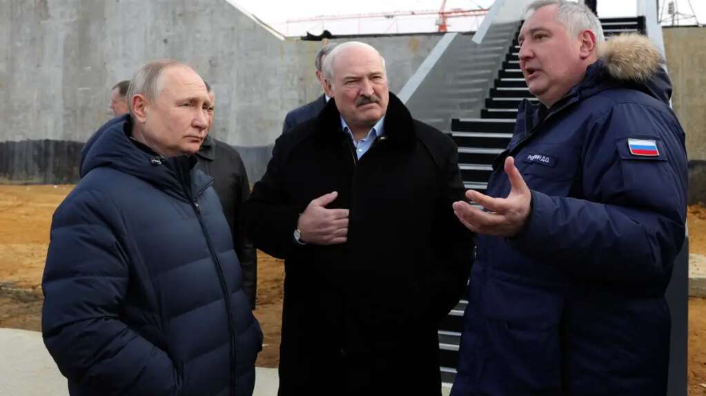 Putin viaja a Bielorrusia en busca de un segundo frente