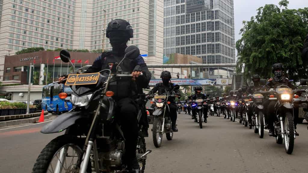 Ataque suicida con bomba causa un muerto y tres heridos en Indonesia