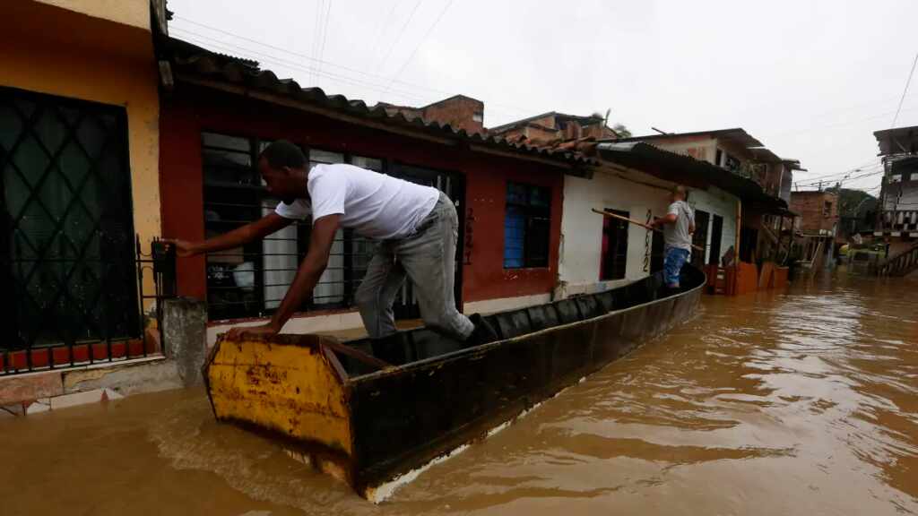 Un informe identifica los desastres de 2022, como huracanes e inundaciones