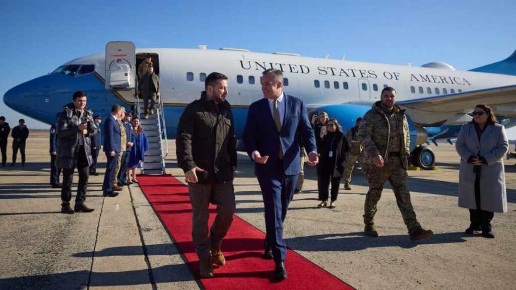 Zelenski llega a EE.UU. y se dirige a la Casa Blanca para verse con Biden