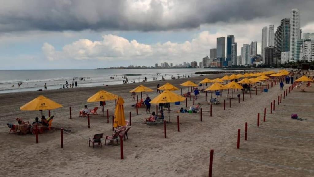 Muerto en playa de Bocagrande- hombre de 62 años convulsionó en una playa