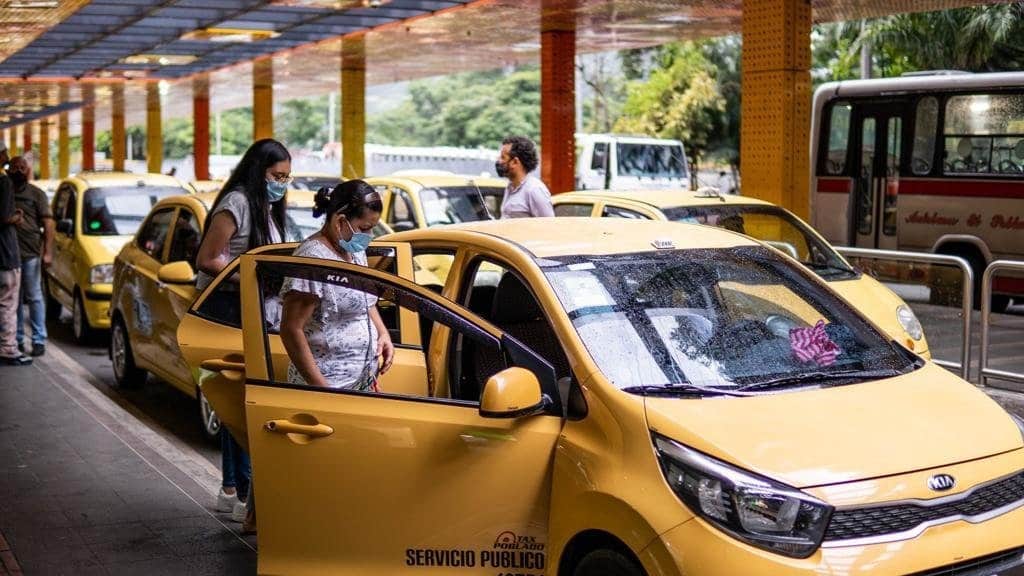 Medellín- precio carrera de taxi para 2023