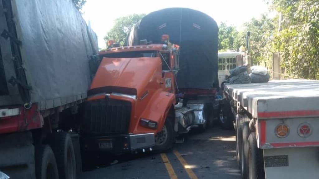 accidente vía Palomino- Mingueo- la guajira- 4 muertos 