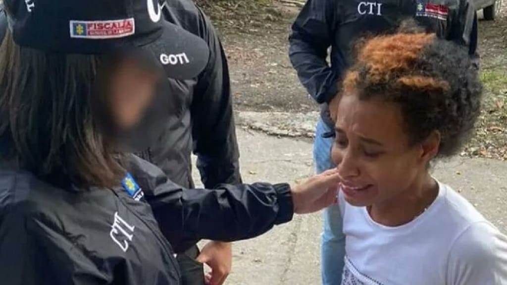 sicaria venezolana llorando, capturada en Tolima- la negra